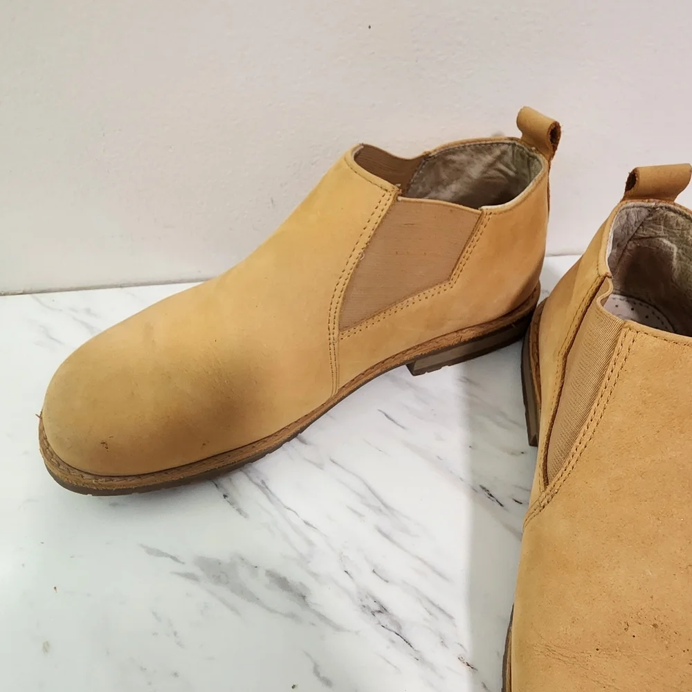 B Buffalino Mens 9 Leather   Boot‎ Beige Suede Cushioned Square Toe A7